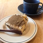 リトル・リス - ほうじ茶ティラミス・ハンドドリップコーヒー
