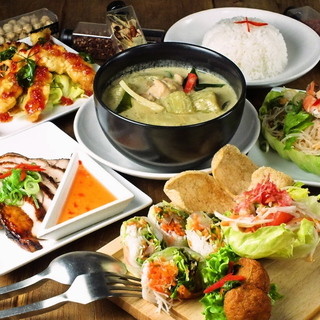 クリスマスディナーコース 全７品 ５０種以上の飲み放題付き バンコクタイム Bangkok Time 西鉄福岡 天神 タイ料理 食べログ
