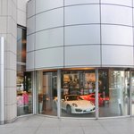 The Momentum by Porsche - 外観の風景です