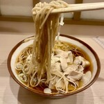 そばの神田 東一屋 - 肉そば アップ