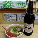 赤ひげ - 「瓶ビール大」（560円）と「湯豆腐」（250円）でスタート