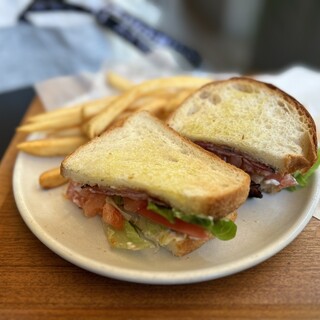 ホワイトグラスコーヒー_1