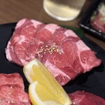 焼肉ホルモンたすき - 
