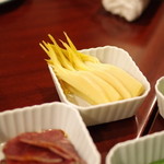 趙楊 - "迎春冷盤（はるをむかふるさきづけ）"、笋（たけのこ）