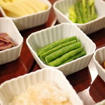 趙楊 - "迎春冷盤（はるをむかふるさきづけ）"、扁豆角（さやいんげん）