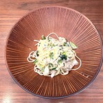 イル ヴィラッジョ - 糸縒鯛のオイルソースパスタ