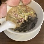中華ソバ あそぶ龜 - 料理写真:
