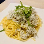 ピザとハムと時々ワイン ボンジョルノ食堂 - 