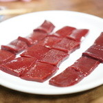 スタミナ苑 - レバー焼き！！３等分の牛