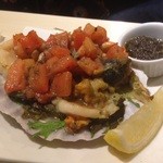 クワトロチンクエ - 「殻付ホタテのオーヴン焼き」