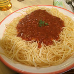 モニカ - ミートソーススパゲッティ大盛