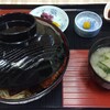 やまと食堂 - 「閉まりきらない」蓋のソースかつ丼 1100円