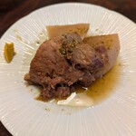 蕎麦倶楽部　佐々木 - 豚の角煮