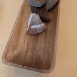 ブラカリイタリア料理店 - パン2種