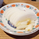 柳家 - 切った大根に塩をふったもの