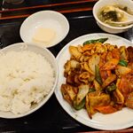 中華居酒屋料理 餃子屋 - 