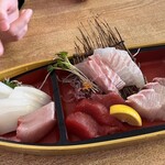 マルトモ水産 鮮魚市場 - 