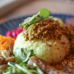 アトリエハリス - ごほうびのスパイスカレー(ぜんぶのせ)☆