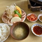 地鶏食堂 - 料理写真:鶏ランチ定食 1200円
(若鶏+親鶏)