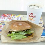 ウェンディーズ・ファーストキッチン - ドリンク写真:セット 1,040円(ウェンディーズバーガーUSA 0円 , アイスコーヒーM 40円)