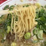 中華そば ますたに - 麺リフト❗️