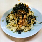 スタミナ料理・もつ焼き いな屋 - 肉もやしナムル
