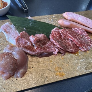 焼肉 TONBO._2