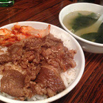 焼肉重慶 - 焼丼は必ず食べましょう。激ウマです