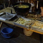 さくら - 串はテラスで揚げてくれます