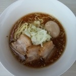 煮干乱舞 - 特製中華そば　この日は豚が強くコクがあって煮干はエグミを抑えつつ濃厚でした。2015.2.17  