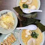 横浜家系ラーメン 魂心家 - 料理写真: