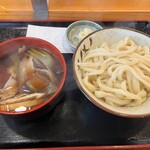 元祖武蔵野うどん めんこや - 茄子　肉汁うどん