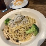 T4 KITCHEN - 