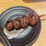 鳥三郎 - 料理写真:ハツ。ボリューム感もあり、タレとの相性も良好