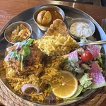 ミールス&ロティ バイ パハナ - 