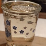 名前のない屋台 - 日本酒（冷や）