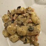 リストランテ サクラ - 新しいシェフのお料理
      ニョッキめっちゃめちゃ美味しー(T ^ T)