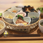 オーガニックカフェ　チャント - 花ランチ。