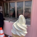 paku paku - ソフトクリーム　¥100