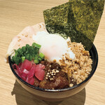 創業麺類元年 坂本龍馬が愛したラーメン食堂 - 26年４月土佐の鶏三味丼