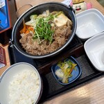 吉野家 - 料理写真:牛すき鍋膳 809円