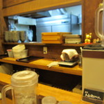 麺屋NOROMA - 濃厚な鶏の香りが充満