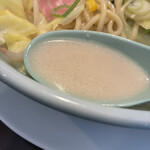 博多ラーメン清水屋 - スープ　　白濁
