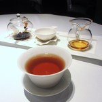 Cantonese En - 黒茶