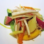 カントニーズ 燕 ケン タカセ - 七種の夏野菜細切り炒め入り　香港細麺の焼きそば