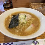 北海道ラーメン 河内食堂 - 料理写真:味噌ラーメン、1,100円円。