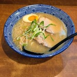 ラーメン・まぜそば 麺丸 - 麺丸しょうゆラーメン