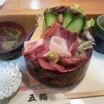 五輪鮨 - 海鮮丼 大盛 700円