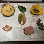 味の宿 花椿 - 前菜　アワビ、ローストビーフ、ひおき貝