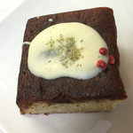 チリムーロ - フランボワーズリキュール全粒粉ハニーバニラteaホワイトチョコがけ 600円